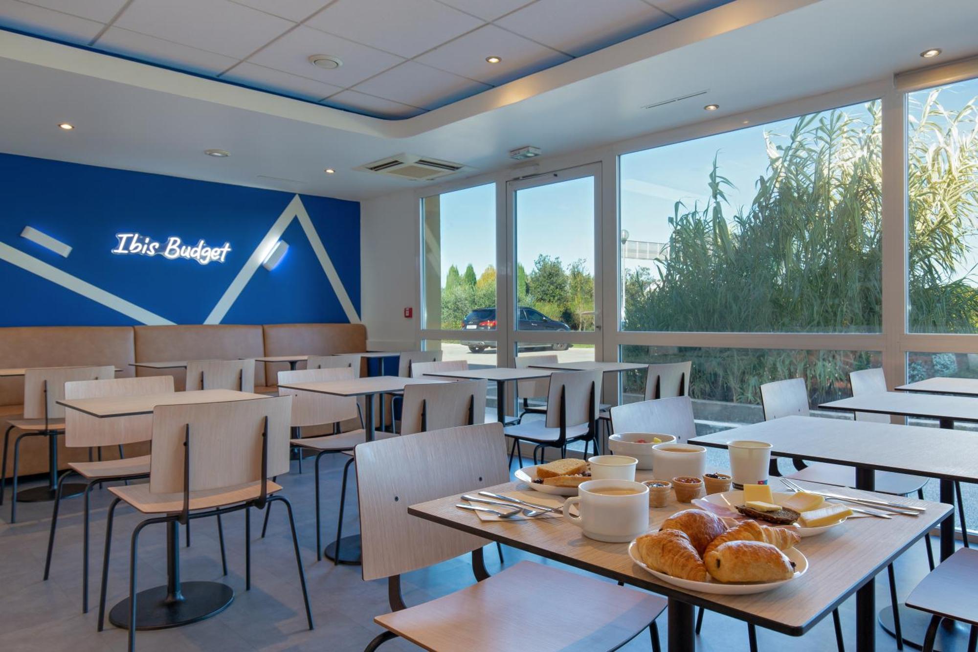 Ibis Budget Saint-Maximin Экстерьер фото