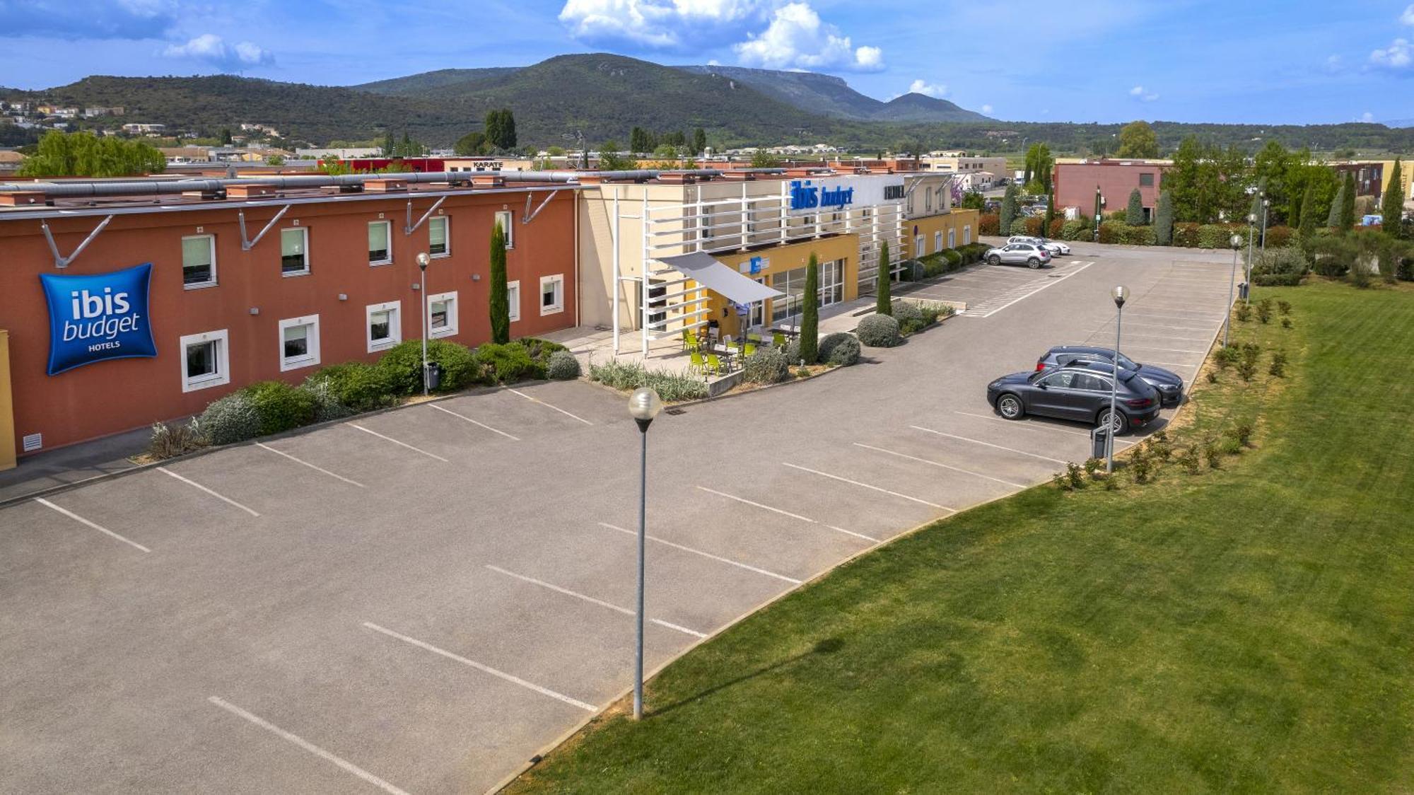 Ibis Budget Saint-Maximin Экстерьер фото