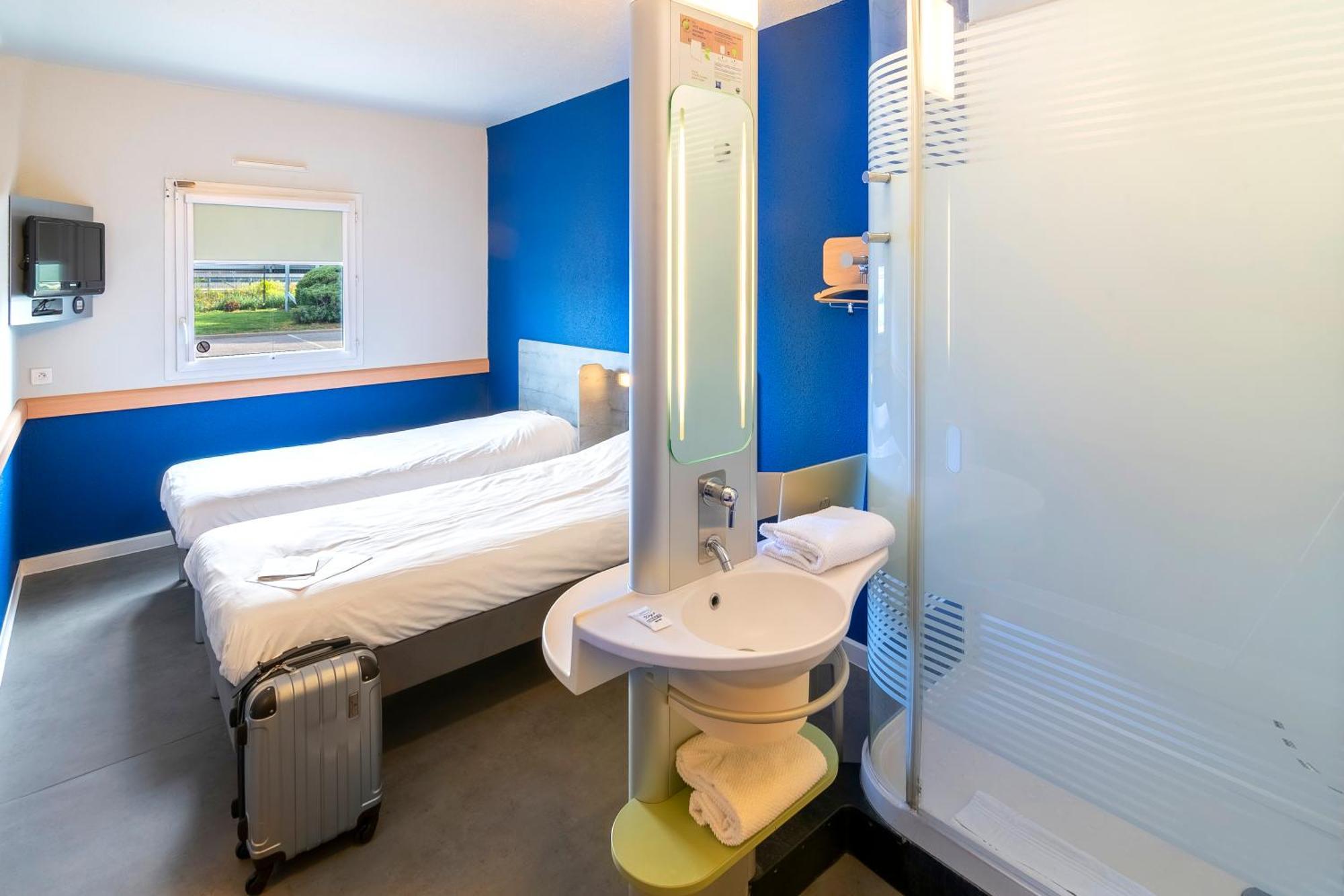 Ibis Budget Saint-Maximin Экстерьер фото