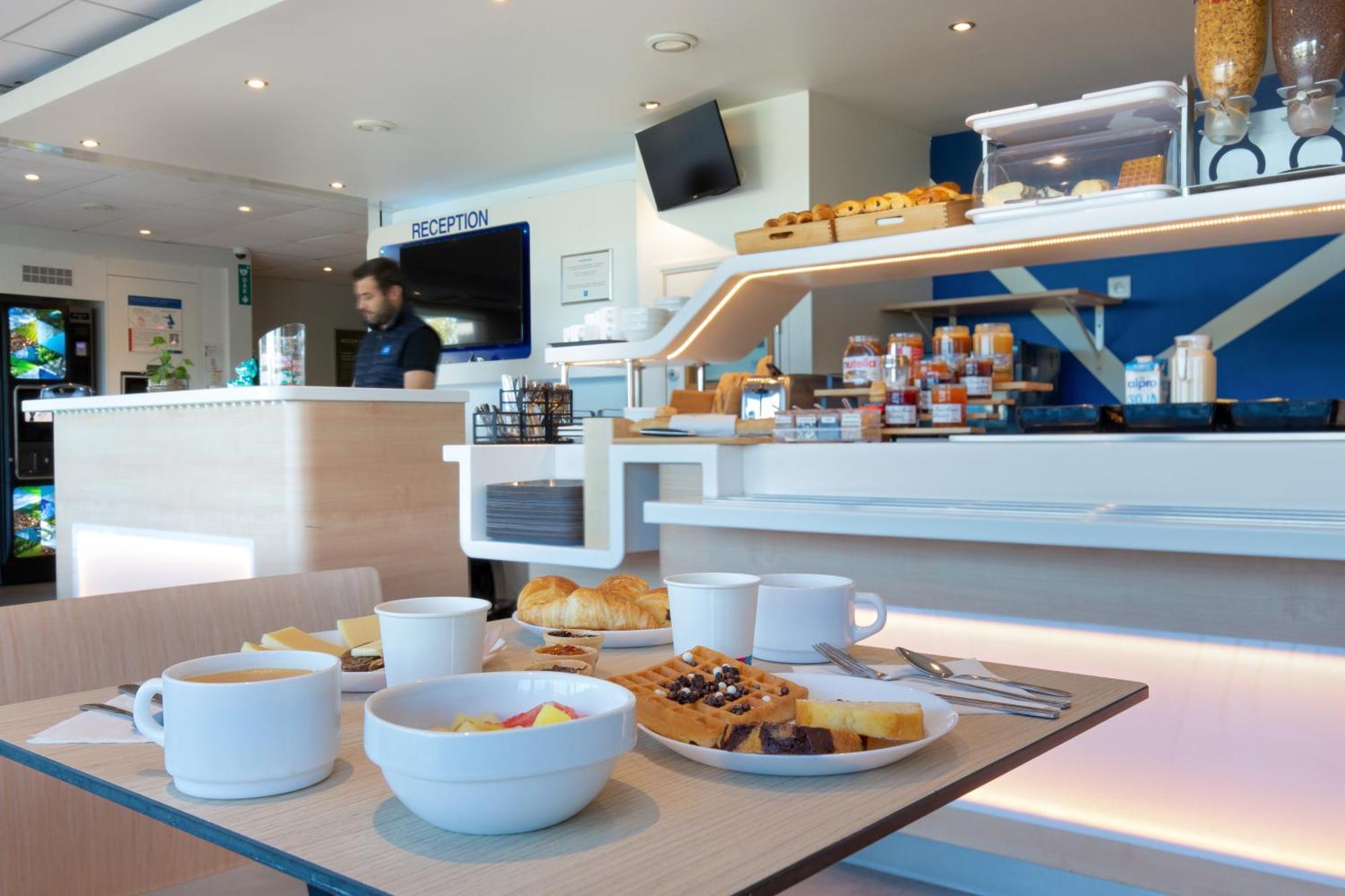Ibis Budget Saint-Maximin Экстерьер фото