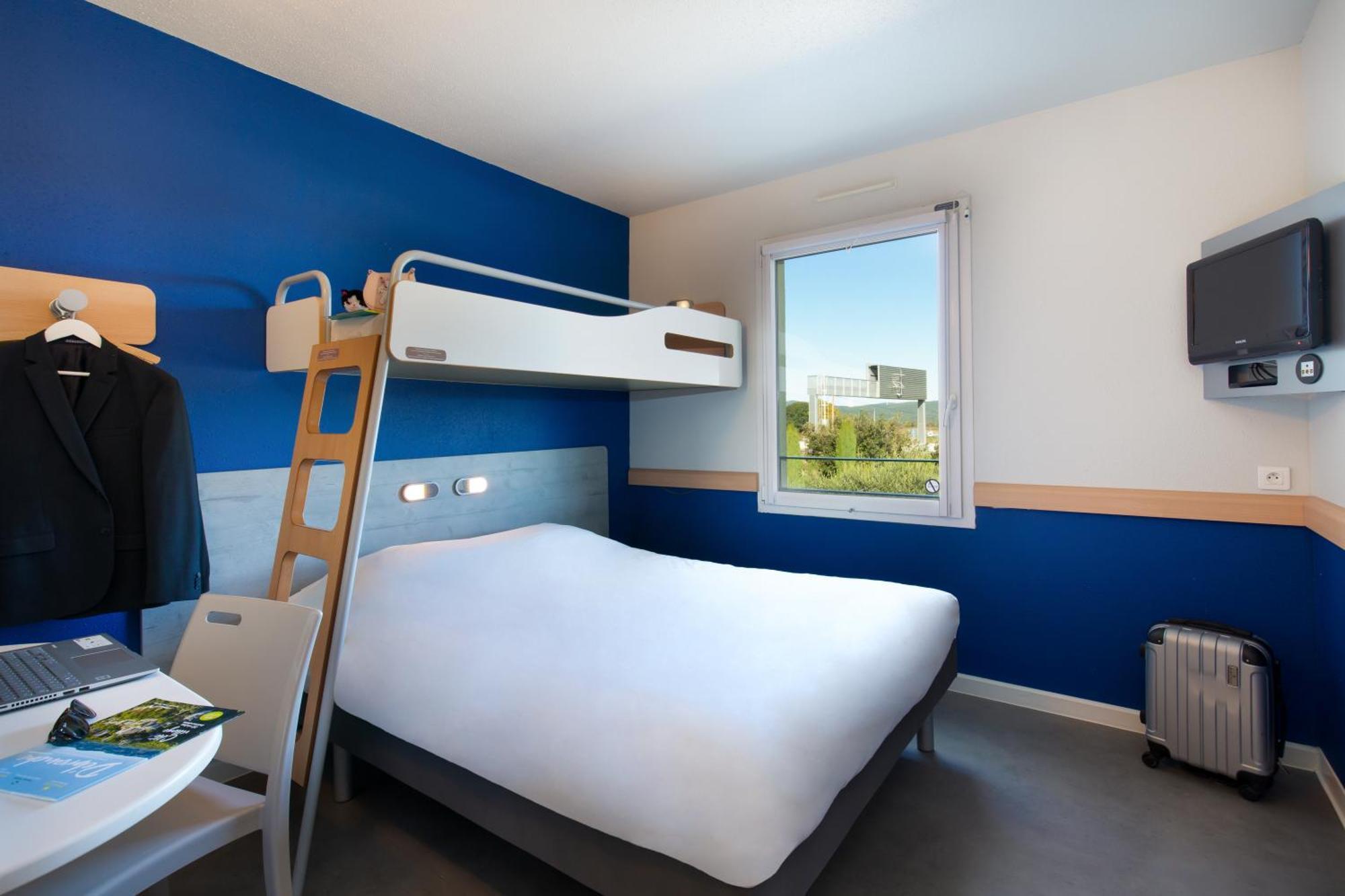 Ibis Budget Saint-Maximin Экстерьер фото