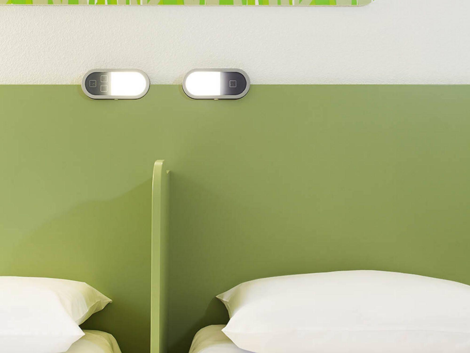 Ibis Budget Saint-Maximin Экстерьер фото